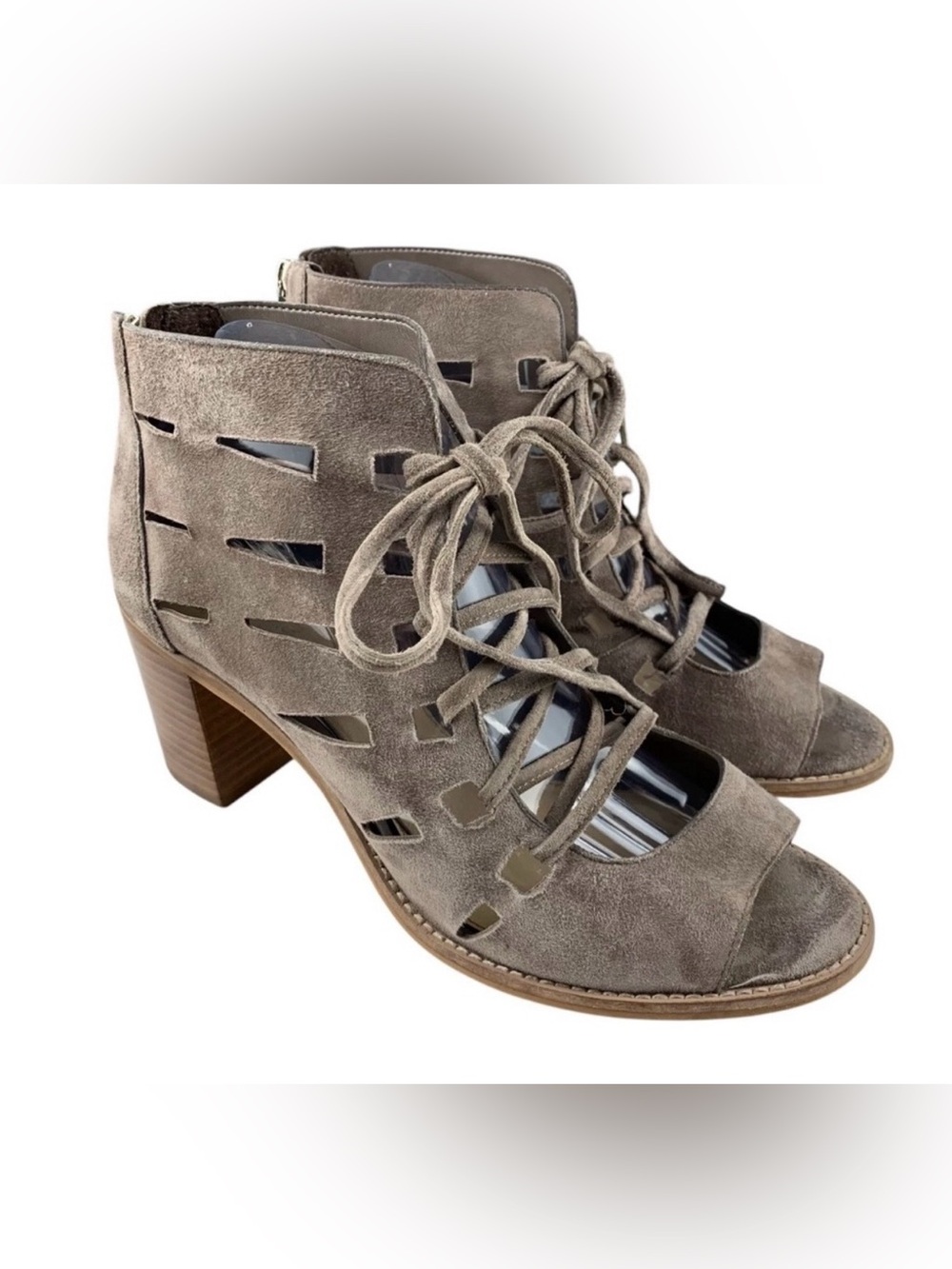 Vince Camuto Tressa Taupe Suede Lace Up Peep Toe Booties Size 7 Boho Festival
